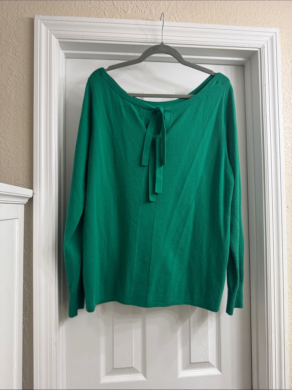Banana Republic Green Boatneck Sweater - Picture 2 of 3